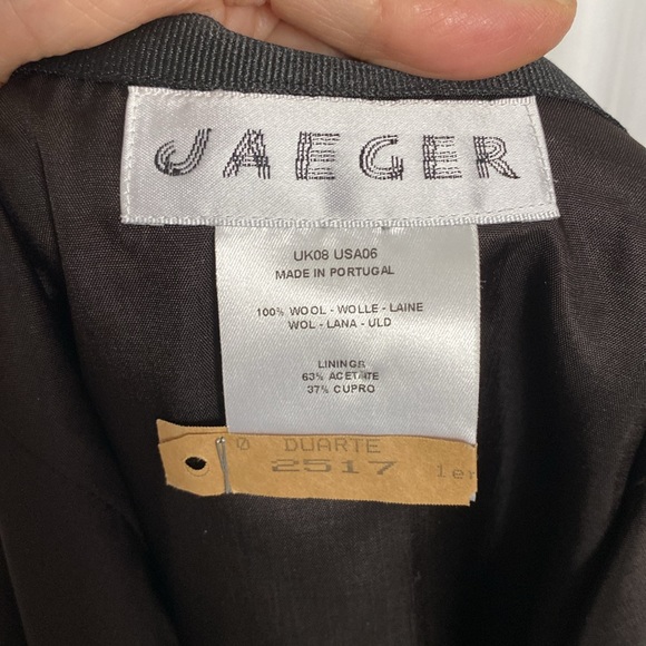 Vintage Jaeger skirt 100% wool dark brown, A-line! 1 pleat front & back! Size 8 - Picture 8 of 16